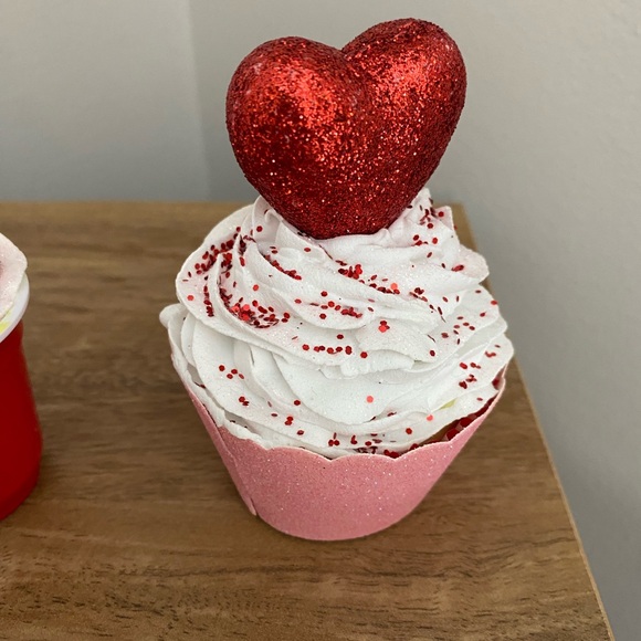 Valentines Day tiered tray bundle - Picture 4 of 9